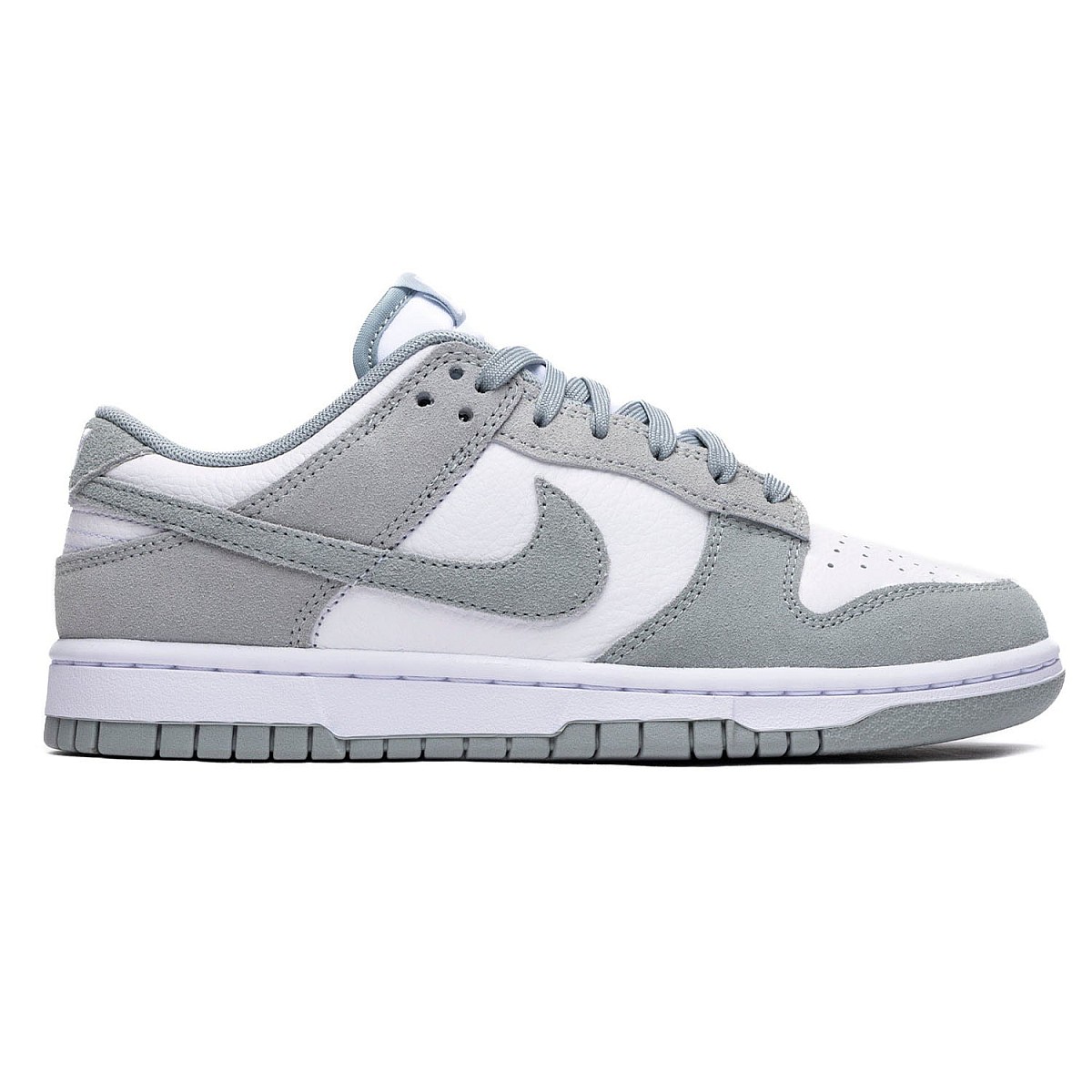 Кеди Nike Dunk Low Retro SE FQ8249 101 — купити в Україні | Nike
